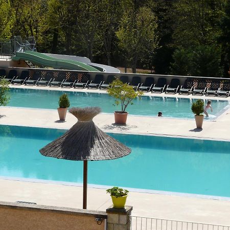 Hotel Les Vignes Chassiers Екстер'єр фото