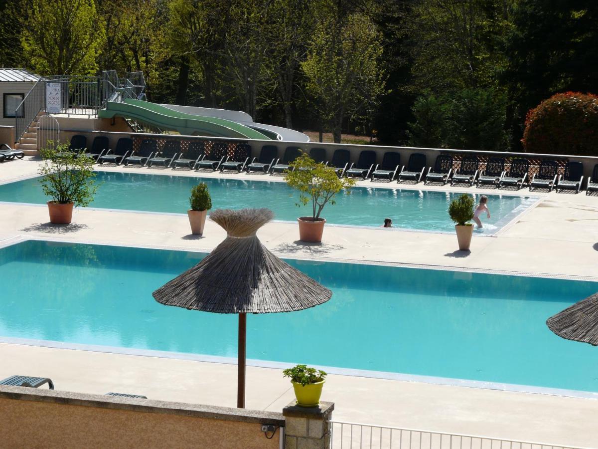 Hotel Les Vignes Chassiers Екстер'єр фото